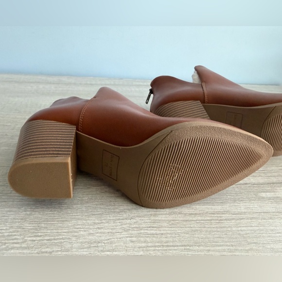 Sun + Stone Women's Cognac Elizaa Notched Pointed Toe Dress Booties Size 7W - Picture 8 of 11